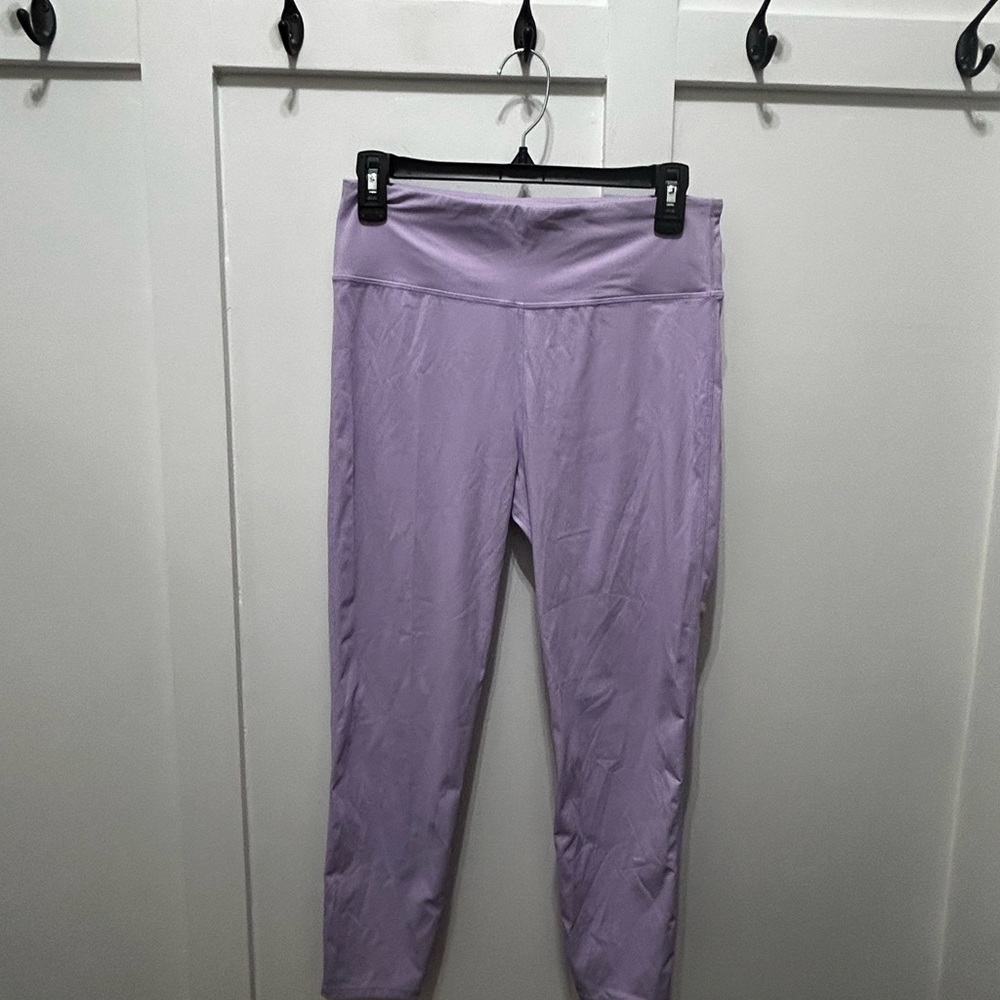 Walkpop Lavender Leggings |‎ Size Medium